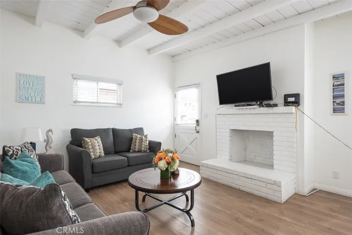 Front Unit Living Room
