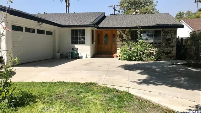 1711 Capistrano Circle, Glendale, California 91208