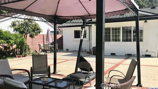 1711 Capistrano Circle, Glendale, California 91208