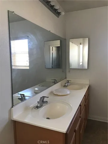 13036 Cerritos Court, Hesperia, California 92344
