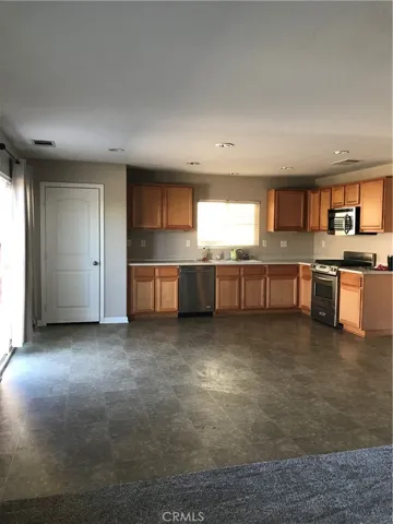 13036 Cerritos Court, Hesperia, California 92344