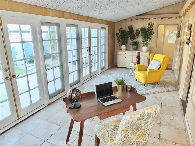 4480 Myrtle Avenue, Long Beach, California 90807