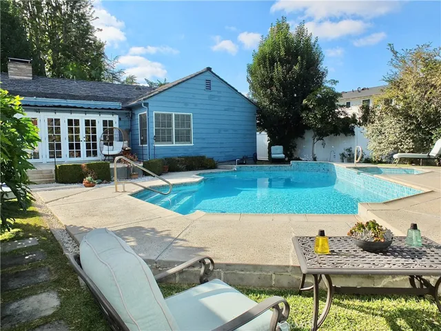 4480 Myrtle Avenue, Long Beach, California 90807