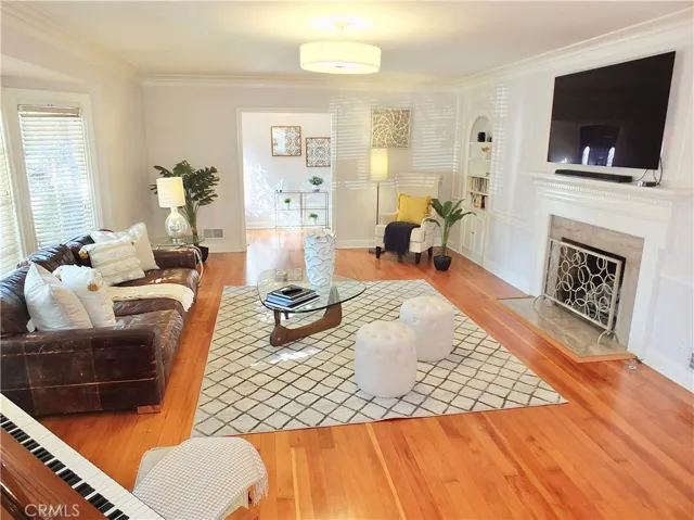 4480 Myrtle Avenue, Long Beach, California 90807
