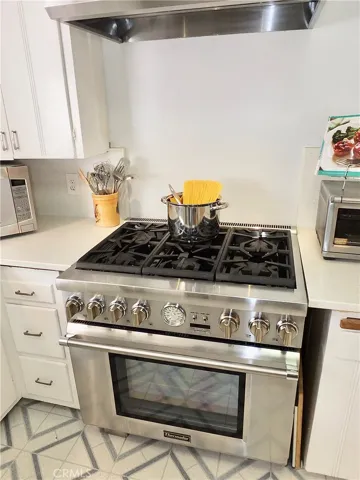 4480 Myrtle Avenue, Long Beach, California 90807