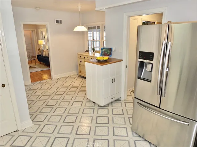 4480 Myrtle Avenue, Long Beach, California 90807