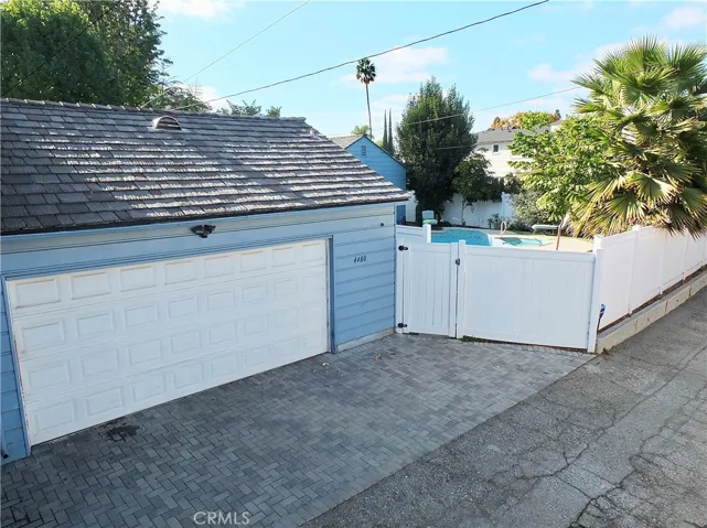 4480 Myrtle Avenue, Long Beach, California 90807