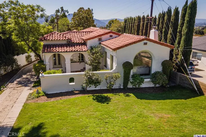 1936 W Mountain Street, Glendale, California 91201