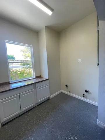 Dual Dryer Hookups