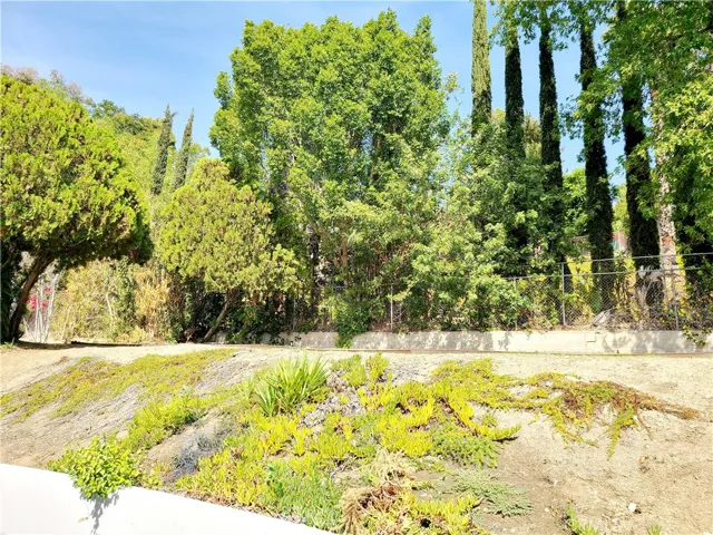 21801 Providencia Street, Woodland Hills, California 91364