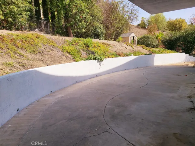 21801 Providencia Street, Woodland Hills, California 91364