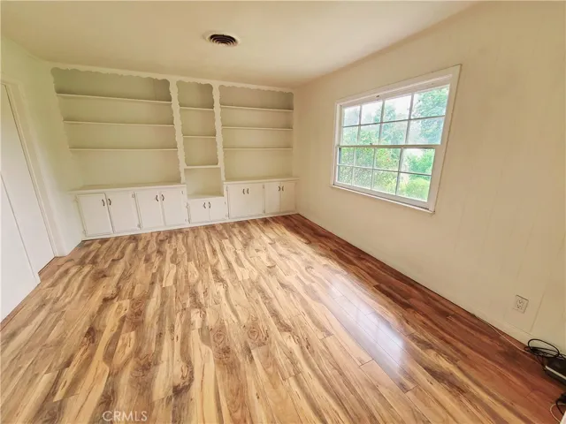 21801 Providencia Street, Woodland Hills, California 91364