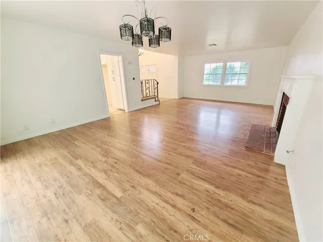 21801 Providencia Street, Woodland Hills, California 91364