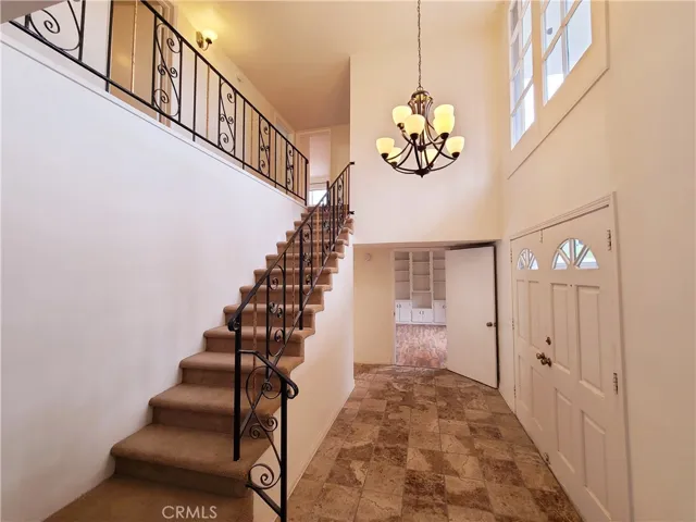 21801 Providencia Street, Woodland Hills, California 91364