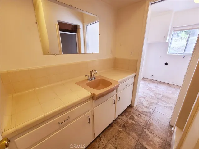 21801 Providencia Street, Woodland Hills, California 91364