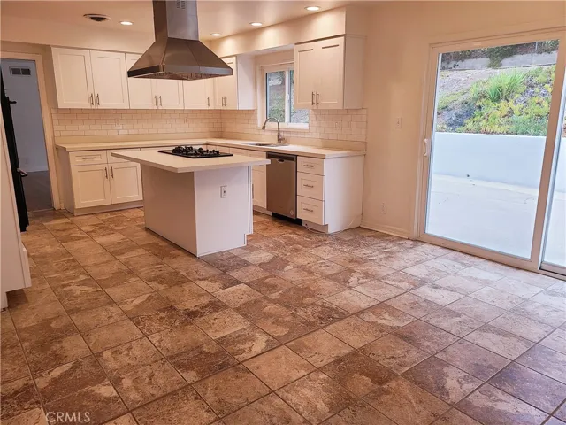 21801 Providencia Street, Woodland Hills, California 91364