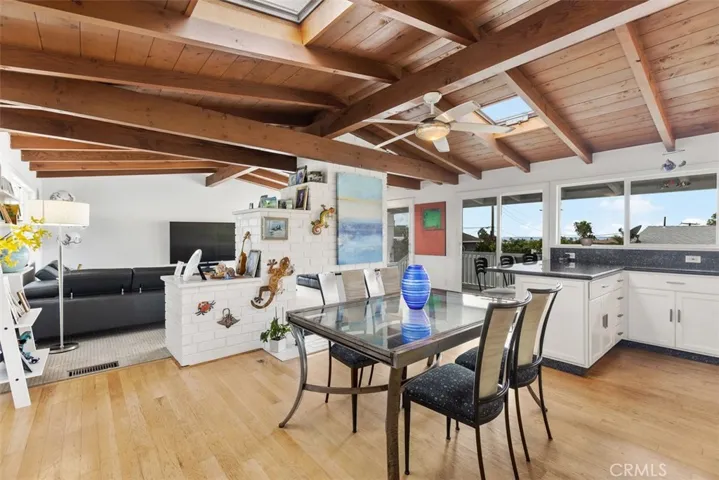 326 Holmwood Drive, Newport Beach, California 92663
