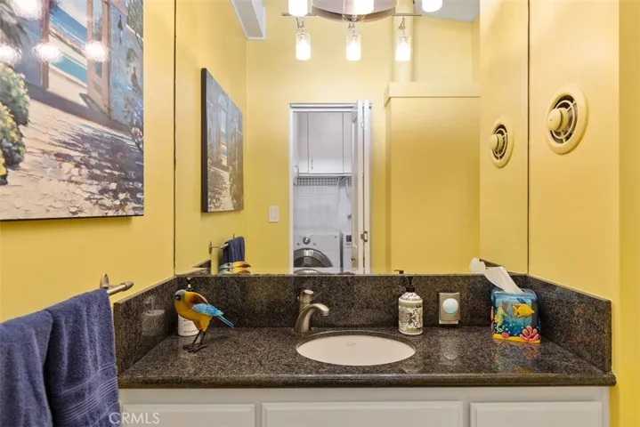 326 Holmwood Drive, Newport Beach, California 92663