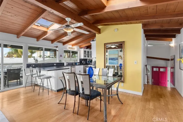 326 Holmwood Drive, Newport Beach, California 92663