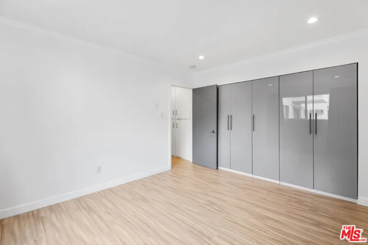 960 Larrabee Street 214, West Hollywood, California 90069
