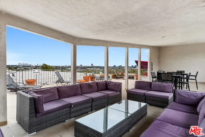 960 Larrabee Street 214, West Hollywood, California 90069