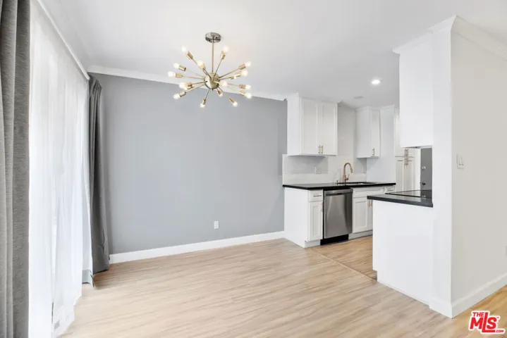 960 Larrabee Street 214, West Hollywood, California 90069