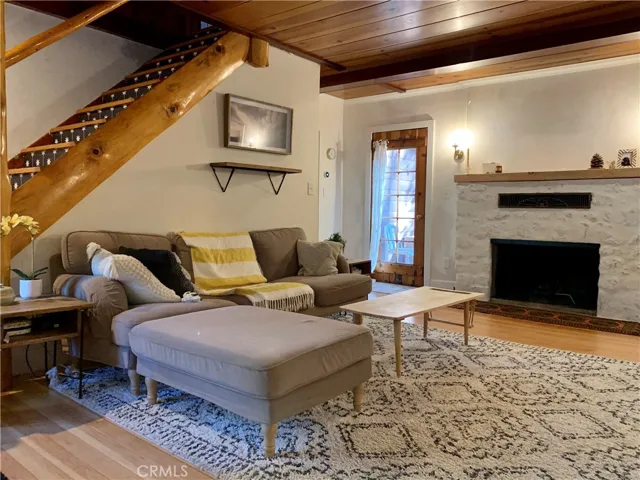Living room 1