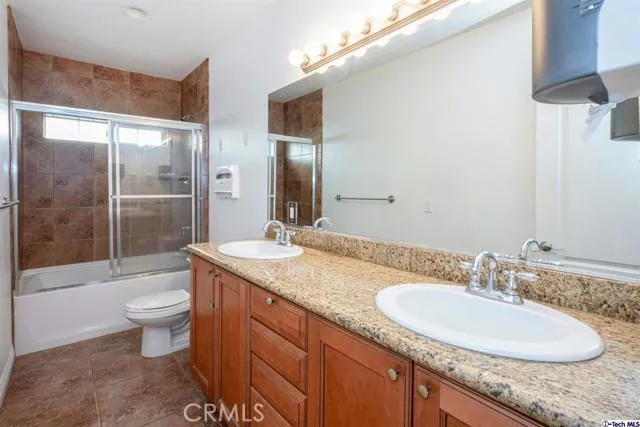 699 Winners Circle, San Jacinto, California 92582