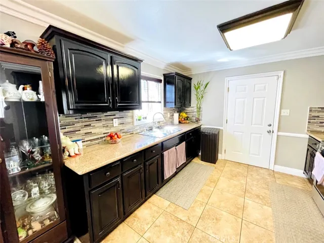754 E 97th Street, Los Angeles, California 90002