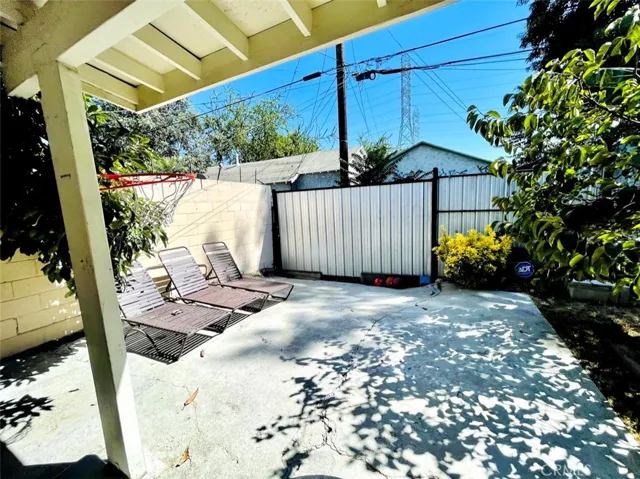 754 E 97th Street, Los Angeles, California 90002