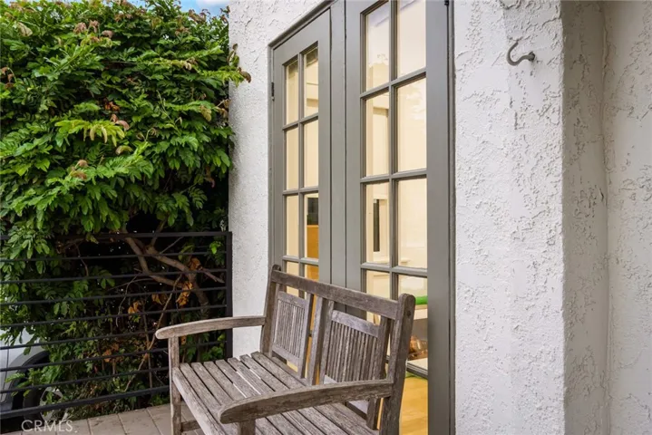 304 Eliot Lane, Long Beach, California 90814