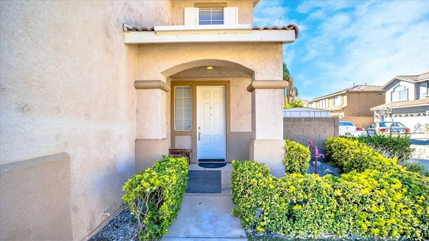5896 Sawgrass Way, Fontana, California 92336