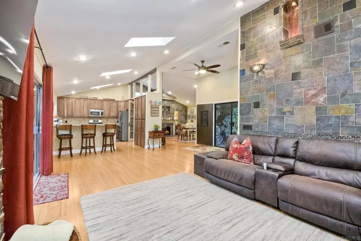 851 Mimosa Ave, Vista, California 92081
