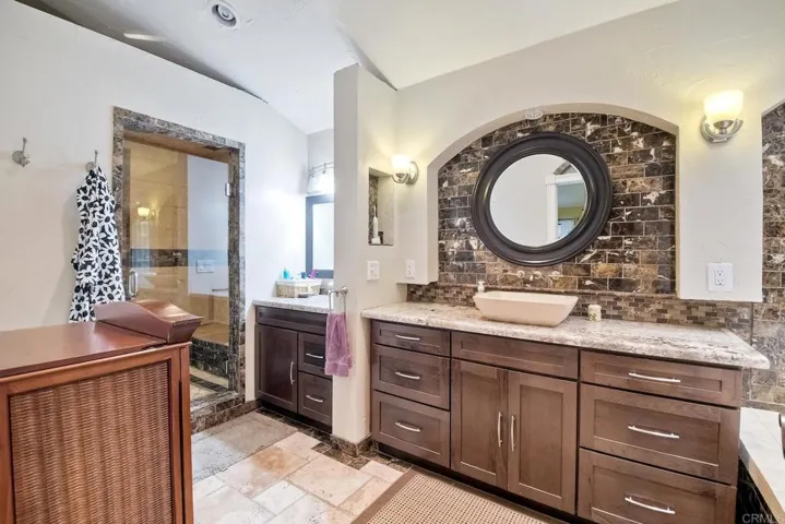 851 Mimosa Ave, Vista, California 92081