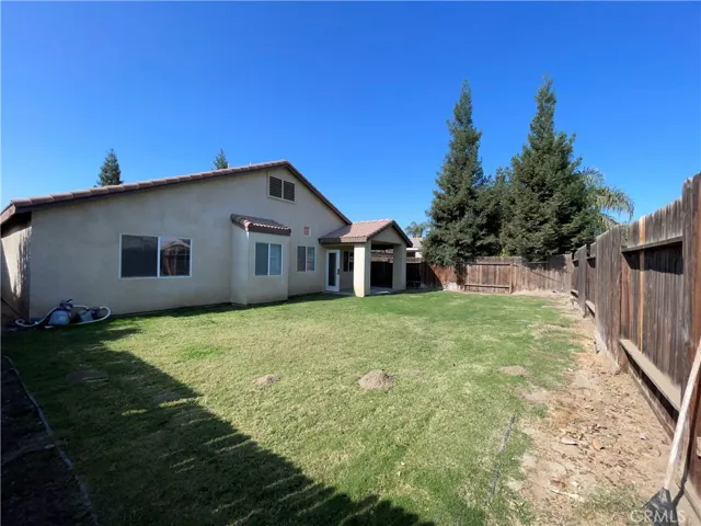 10204 Pyramid Peak Drive, Bakersfield, California 93311