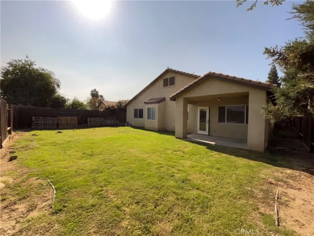 10204 Pyramid Peak Drive, Bakersfield, California 93311