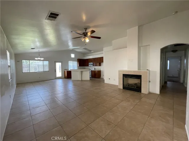 10204 Pyramid Peak Drive, Bakersfield, California 93311