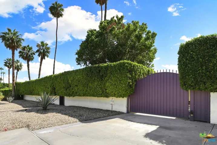 345 W Vista Chino, Palm Springs, California 92262