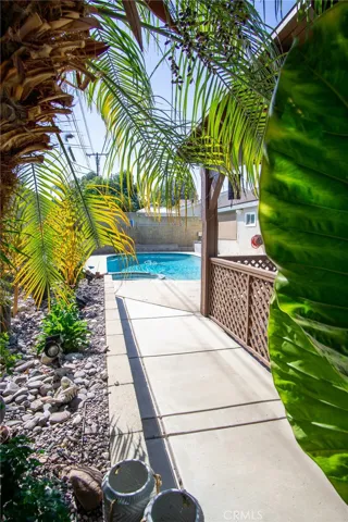 120 Cardinal Lane, Redlands, California 92374