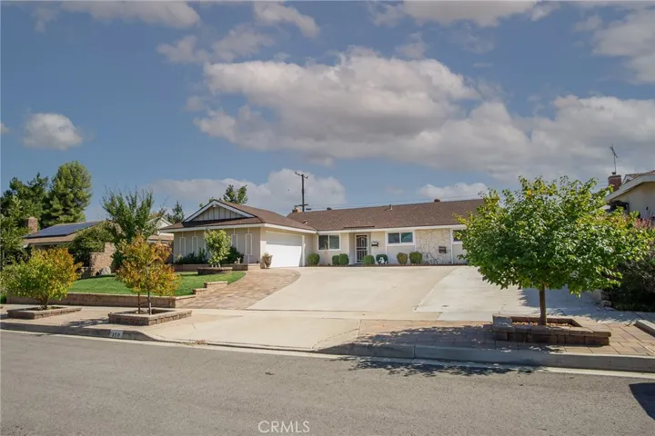 120 Cardinal Lane, Redlands, California 92374