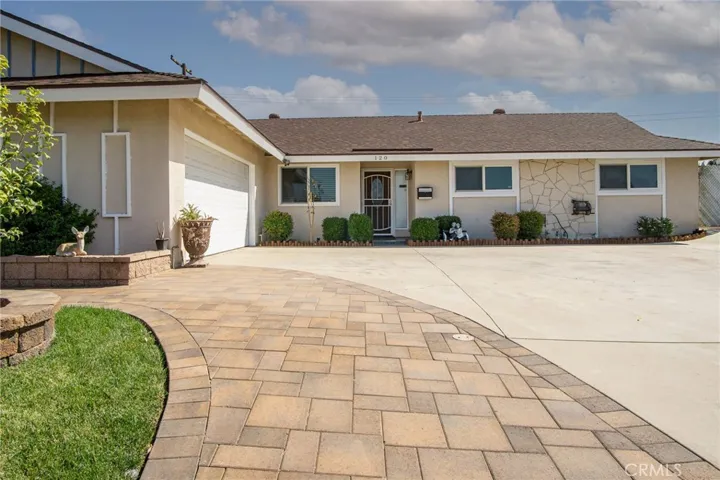 120 Cardinal Lane, Redlands, California 92374