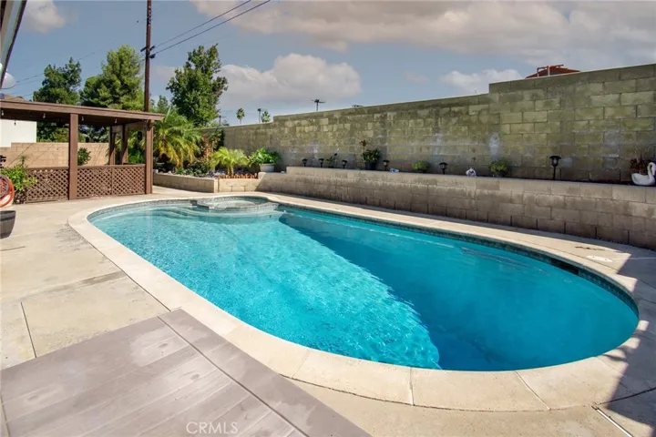120 Cardinal Lane, Redlands, California 92374
