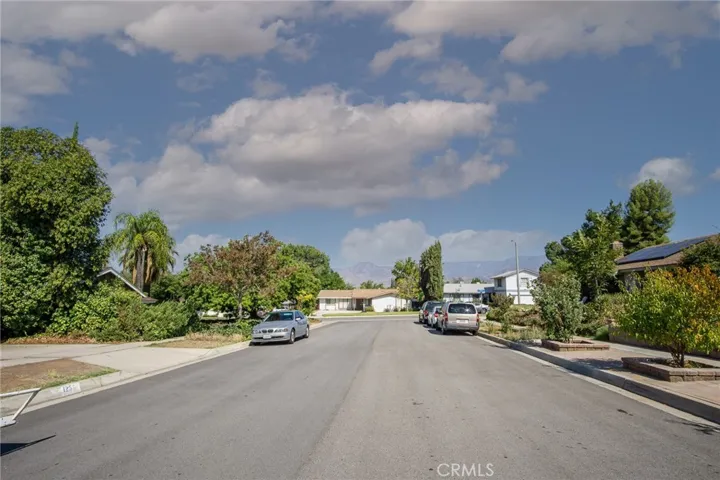 120 Cardinal Lane, Redlands, California 92374