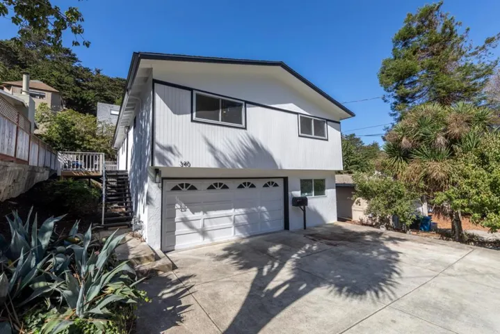 , Pacifica, California 94044