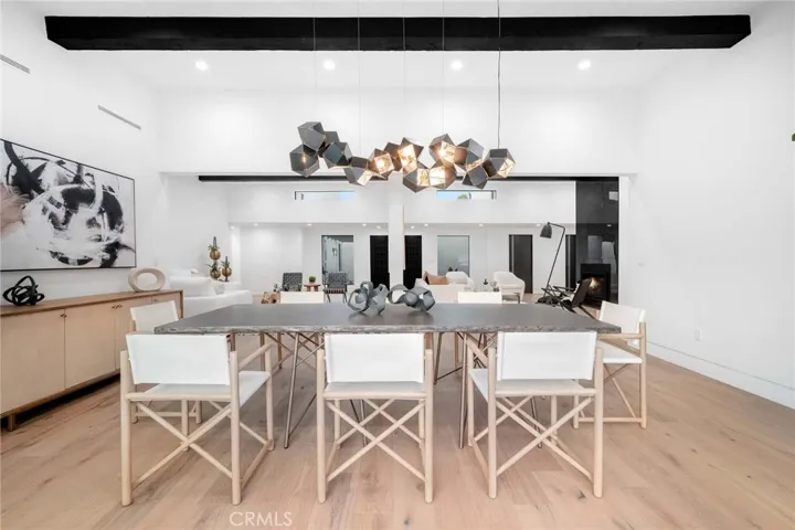 20350 Chapter Drive, Woodland Hills, California 91364