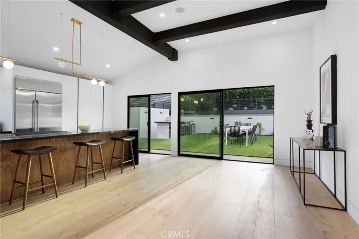 20350 Chapter Drive, Woodland Hills, California 91364