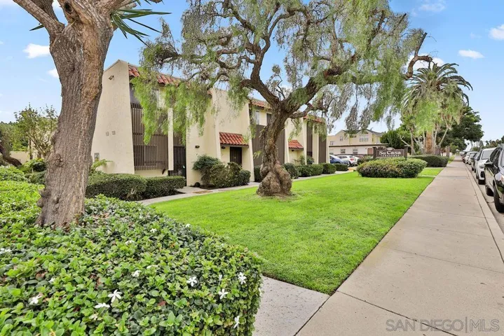 2155 Felspar Street, San Diego, California 92109