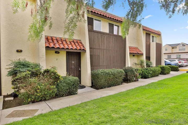 2155 Felspar Street, San Diego, California 92109