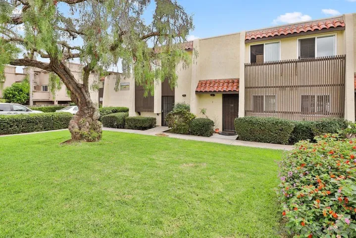 2155 Felspar Street, San Diego, California 92109