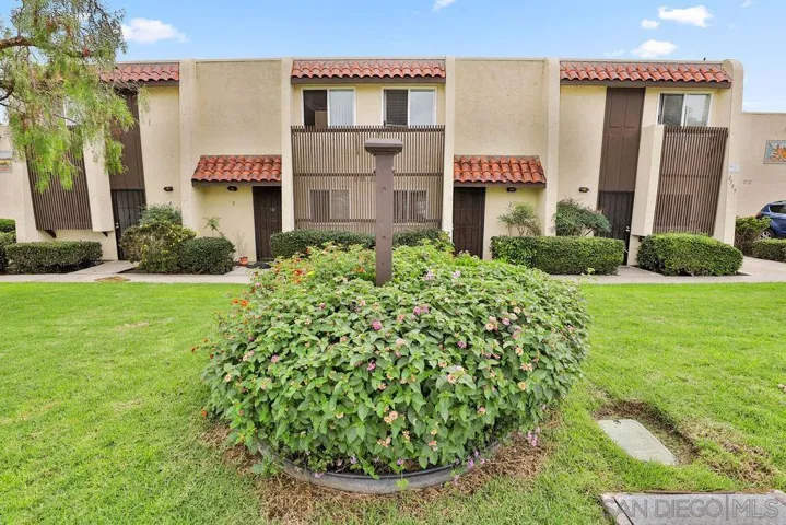 2155 Felspar Street, San Diego, California 92109